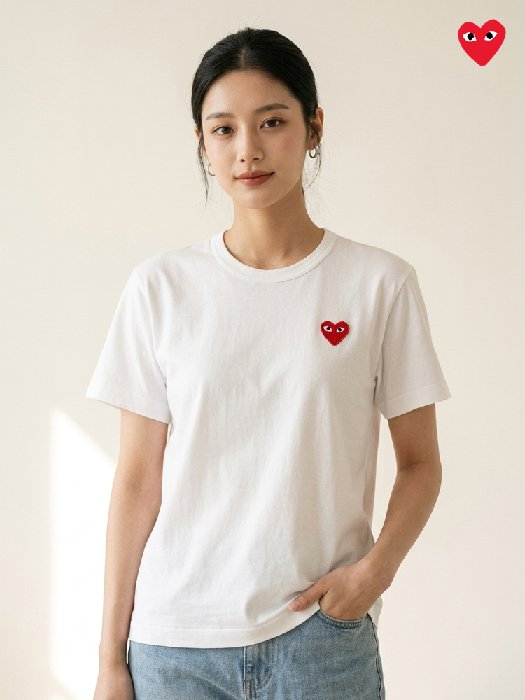 꼼데가르송 플레이 레드 하트 와펜 반팔 티셔츠